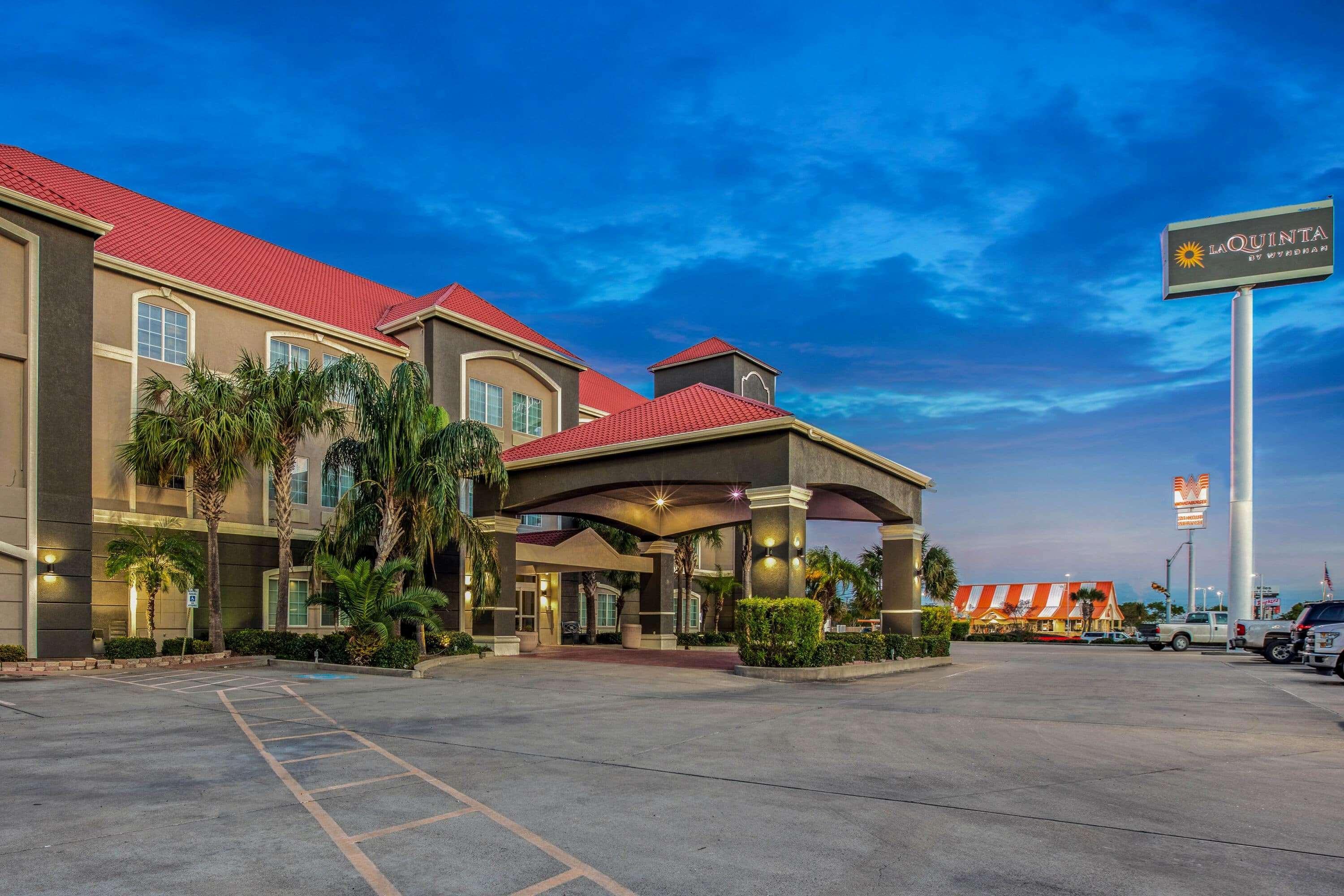 La Quinta By Wyndham Airport Hotel Corpus Christi