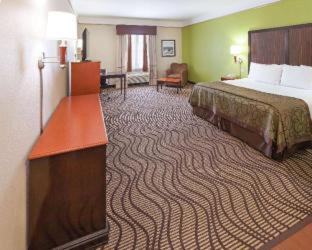 La Quinta By Wyndham Airport